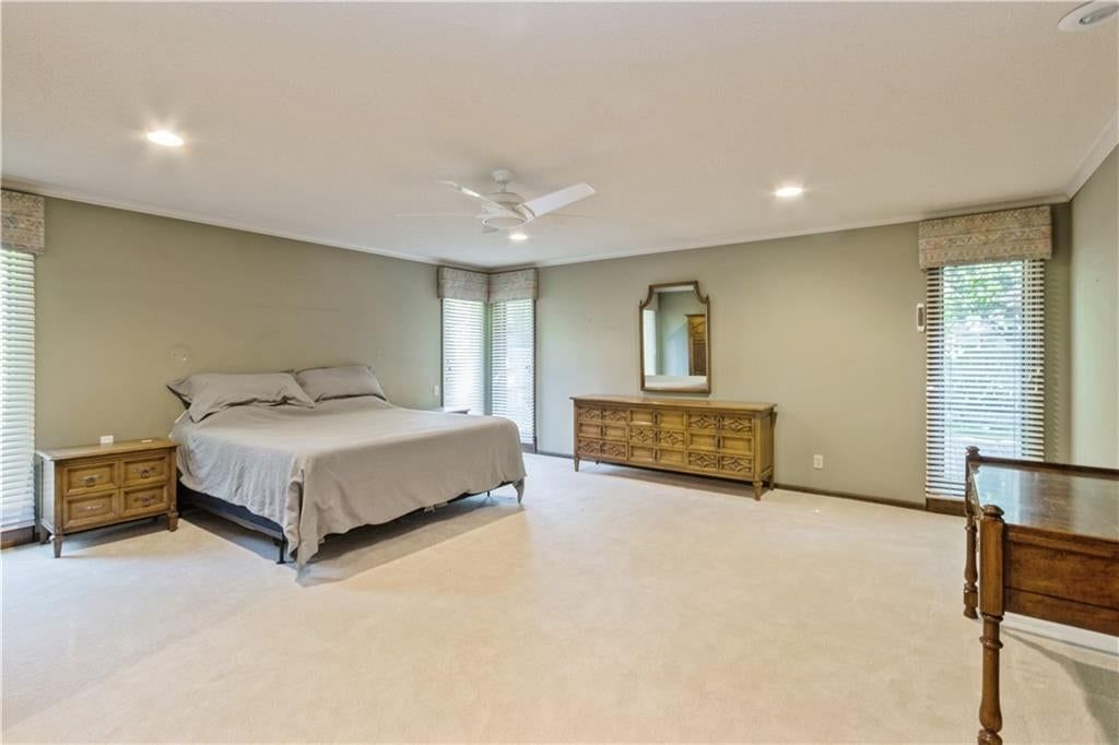 10052 Hemlock Drive — photo 23