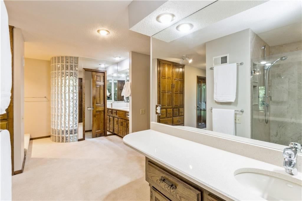 10052 Hemlock Drive — photo 27
