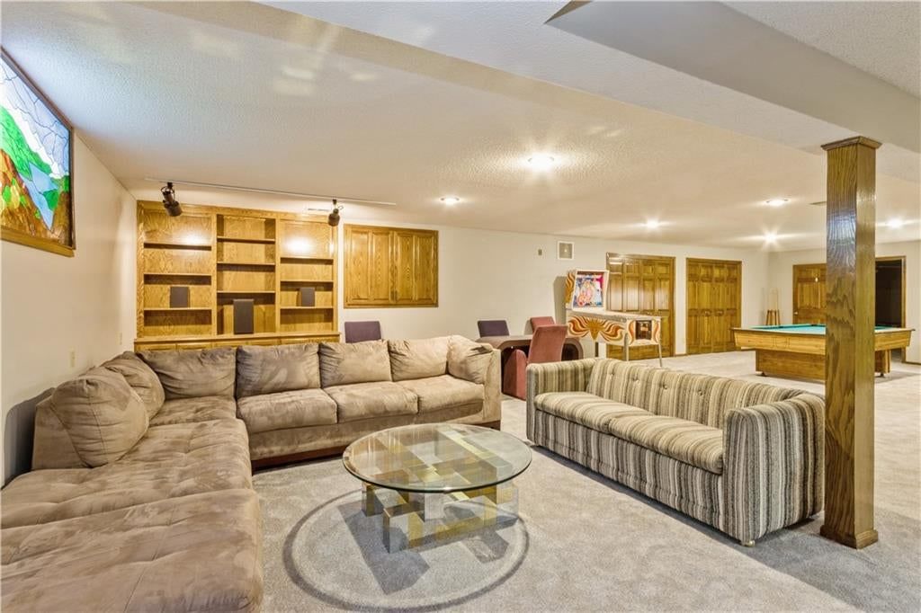 10052 Hemlock Drive — photo 36