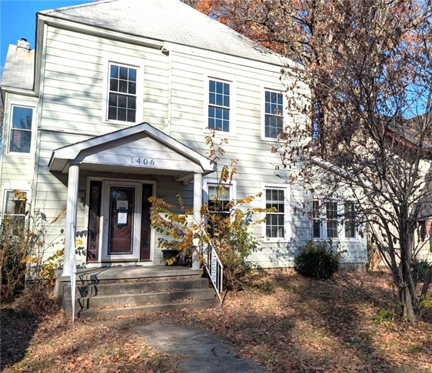 1406 W Broadway Boulevard — photo 1