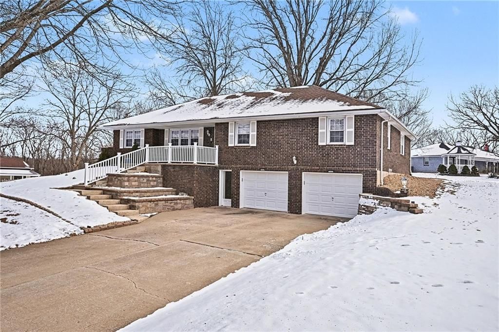 7807 NW Schott Drive — photo 3