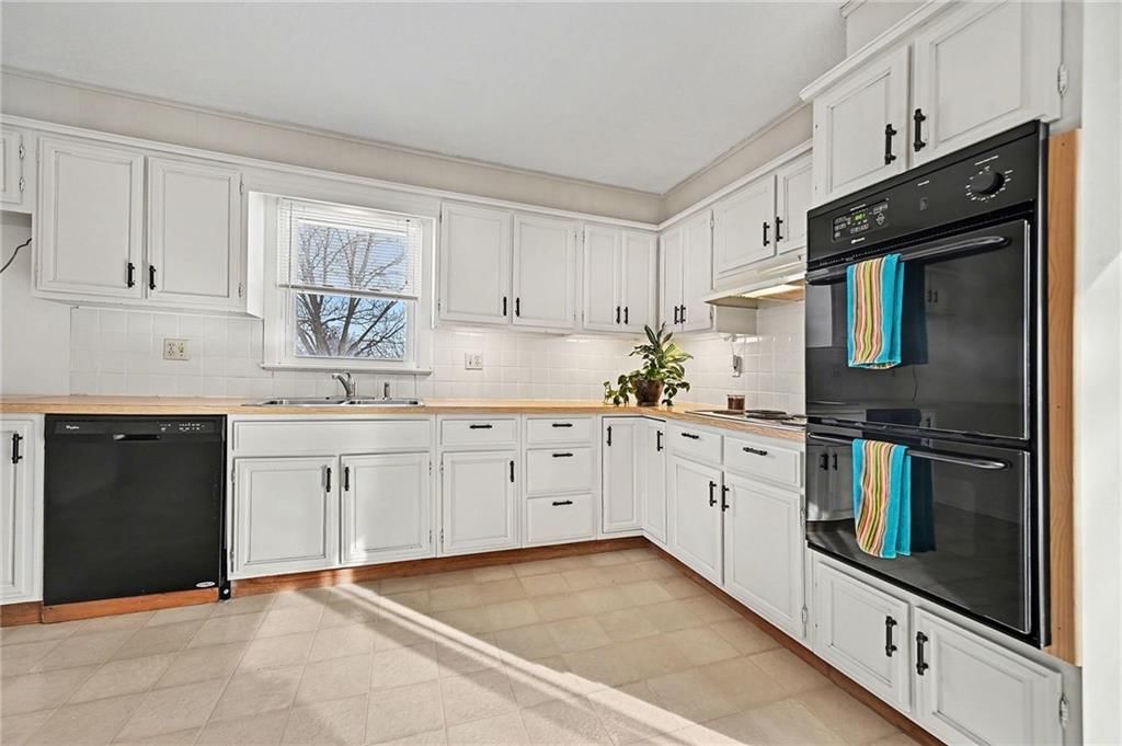 7807 NW Schott Drive — photo 11