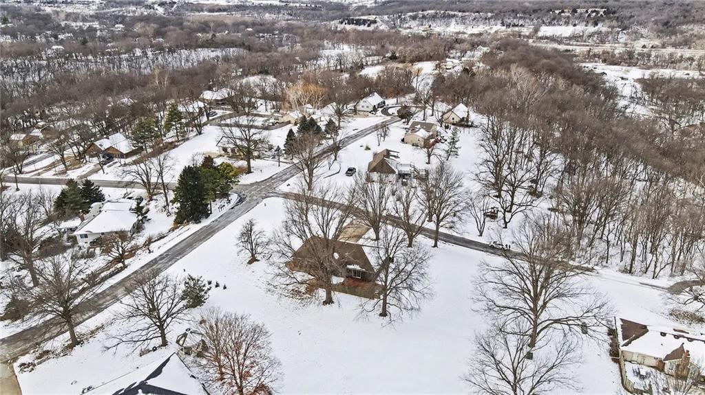 7807 NW Schott Drive — photo 34