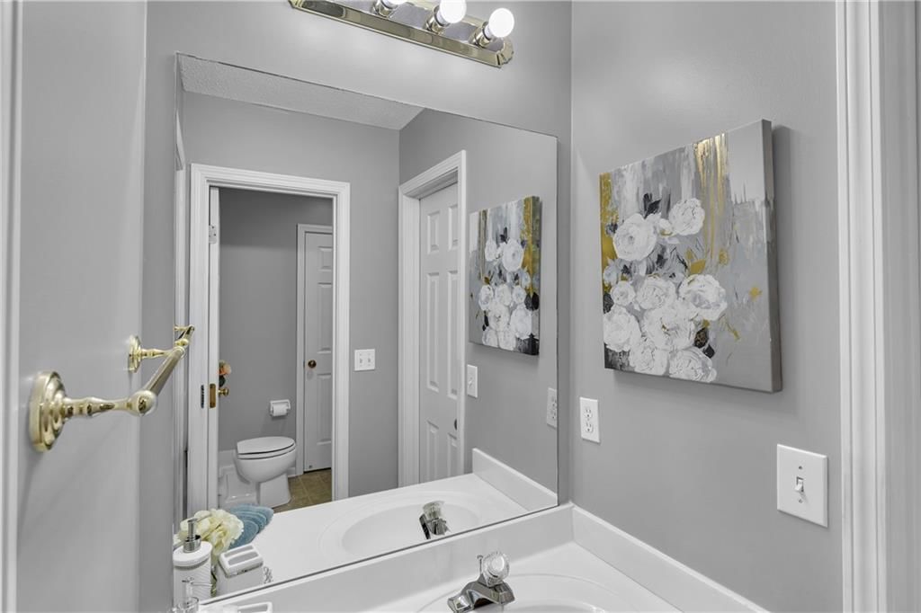 2348 W Trail Drive — photo 23