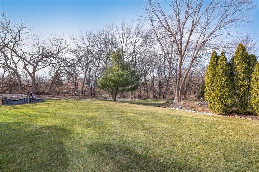 9002 Pine Street — photo 3