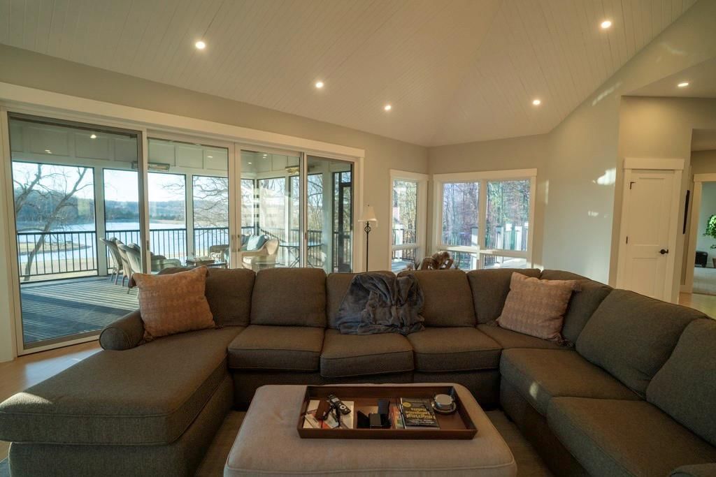 862 E 900 Road — photo 23