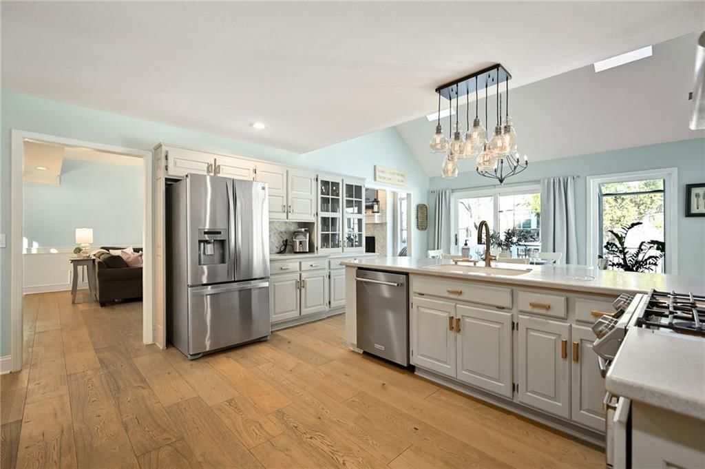 4440 W 130TH Terrace — photo 9