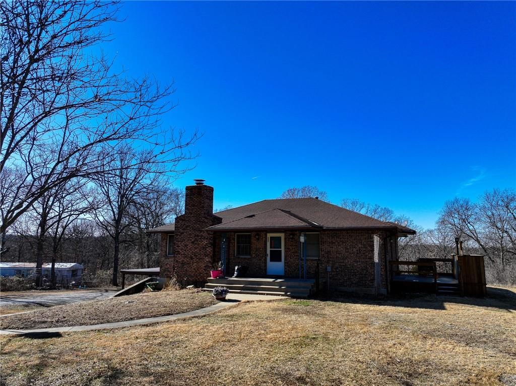 10305 NE 1387 Private Road, Osceola, MO