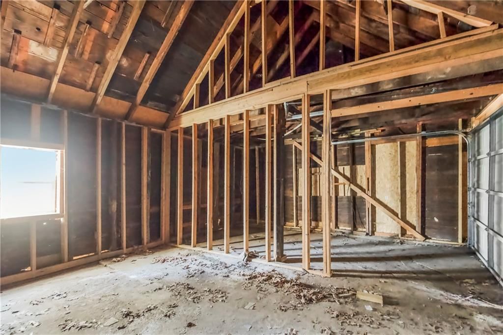 1529 S Harvard Avenue — photo 17
