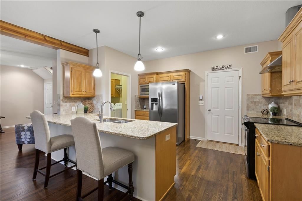 13942 S Summit Street — photo 10