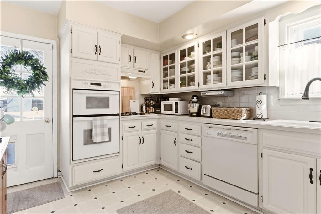 410 NE POPLAR Drive — photo 9
