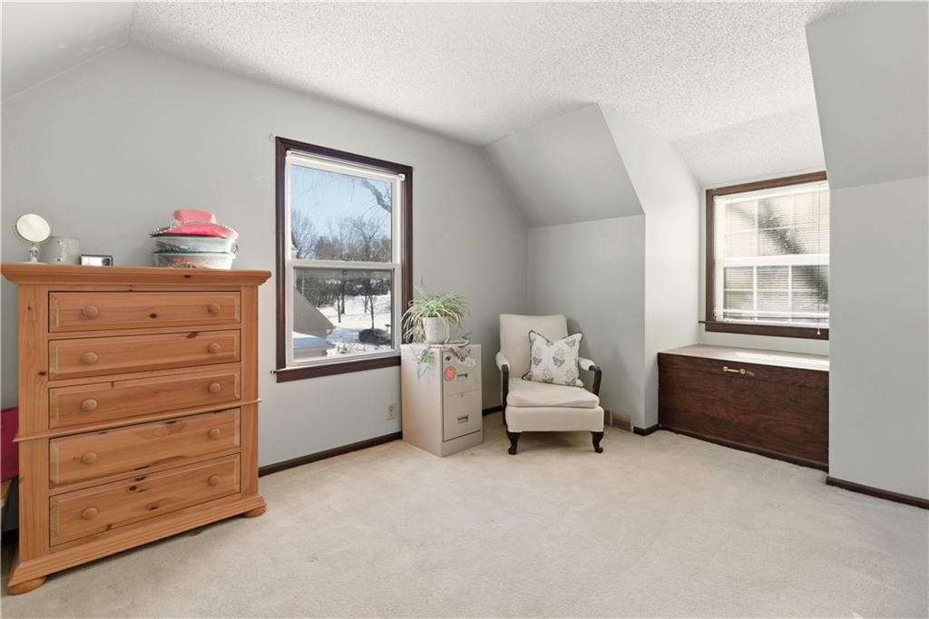 410 NE POPLAR Drive — photo 15