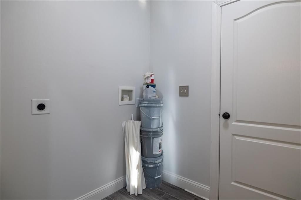 18002 Rollins Drive — photo 17