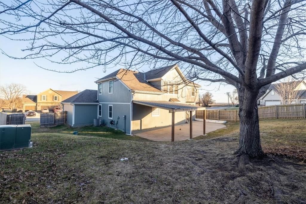 18002 Rollins Drive — photo 32