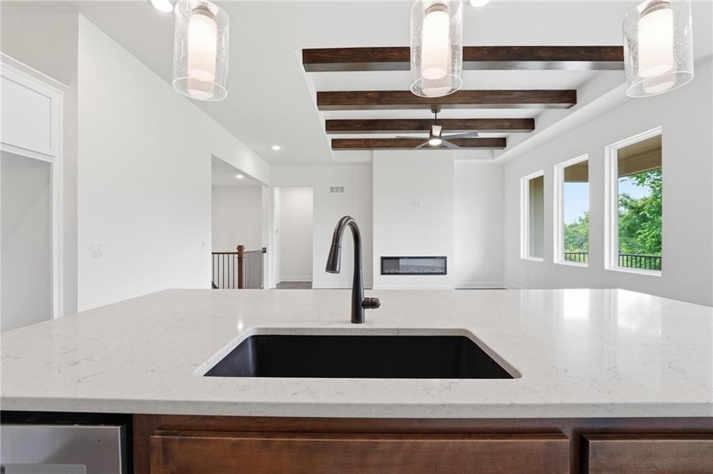 20677 Skyview Lane — photo 9