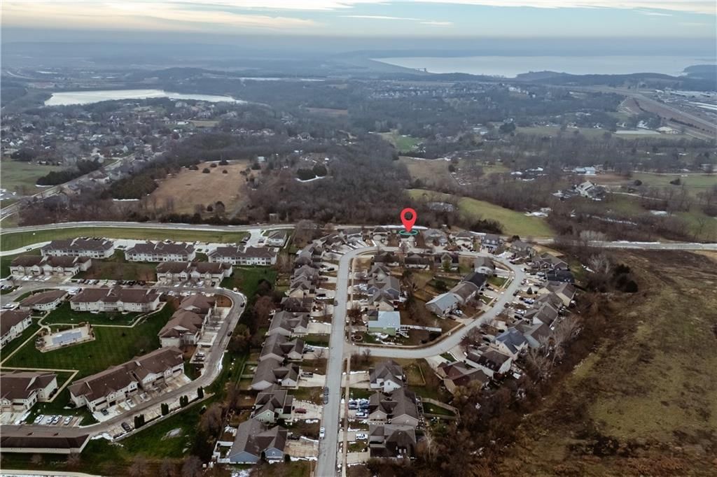 1528 Legend Trail Drive — photo 32
