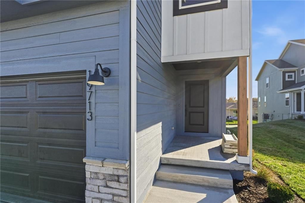 19713 W 195th Place — photo 2