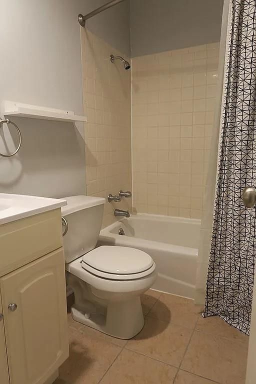 4701 Roe Lane — photo 15