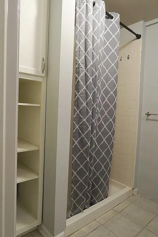 4701 Roe Lane — photo 25
