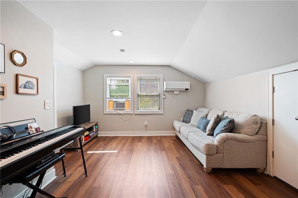 4128 Locust Street — photo 44