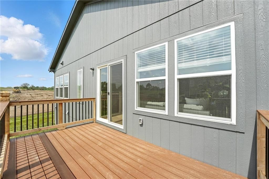 10523 N Jarboe Street — photo 33