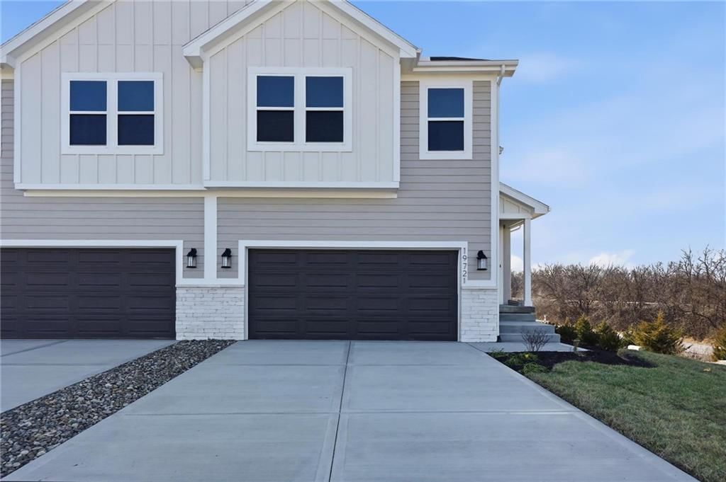 19721 W 195th Place, Spring Hill, KS
