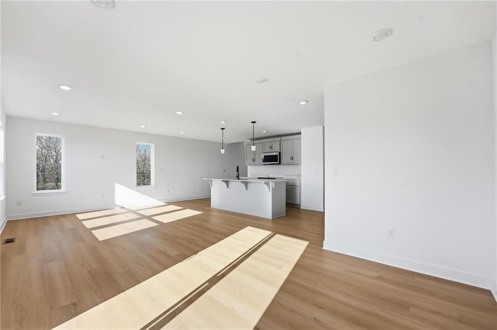 19721 W 195th Place — photo 3