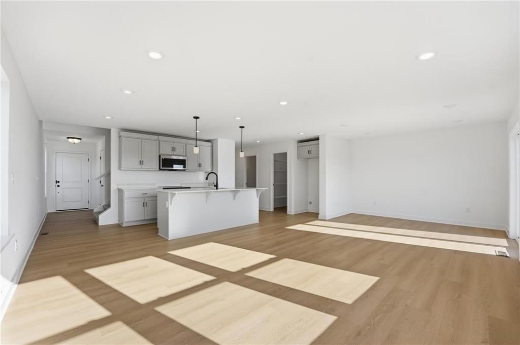 19721 W 195th Place — photo 8