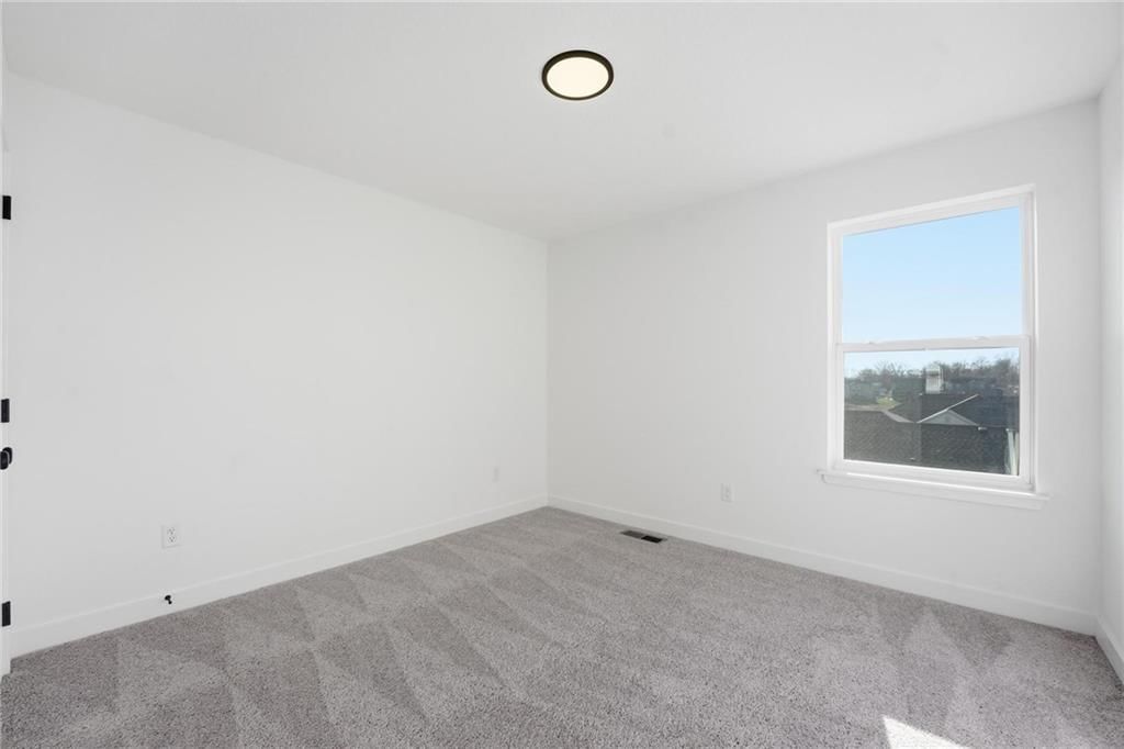 19721 W 195th Place — photo 11