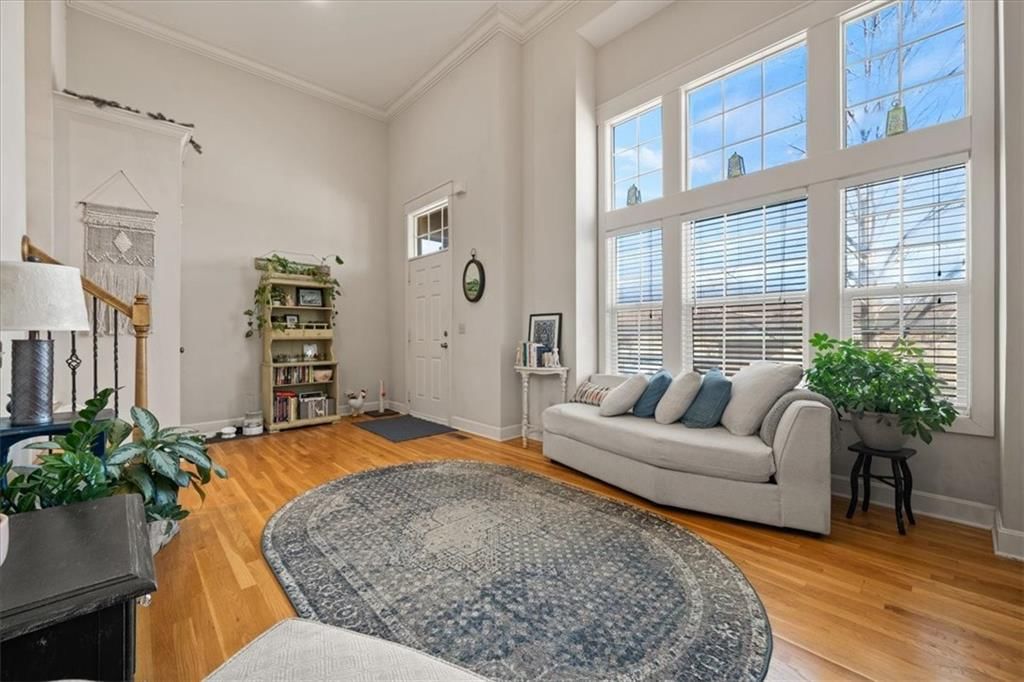 2904 Howell Street — photo 10
