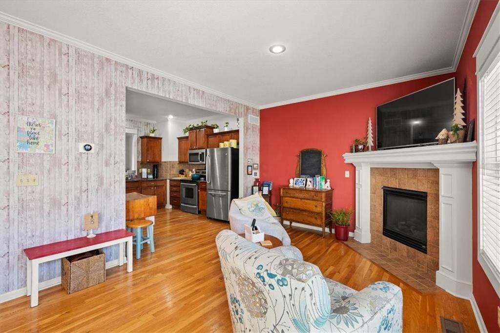 2904 Howell Street — photo 13