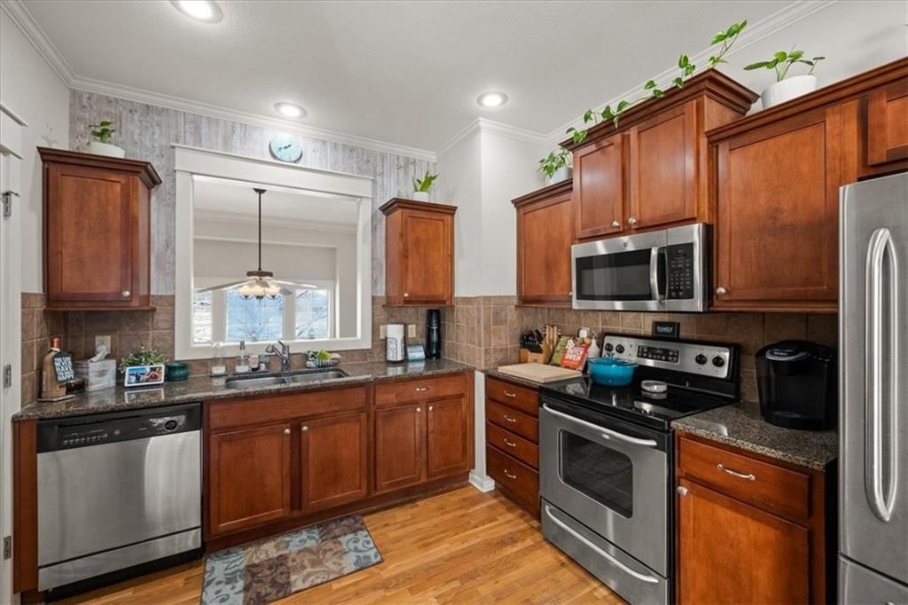 2904 Howell Street — photo 17