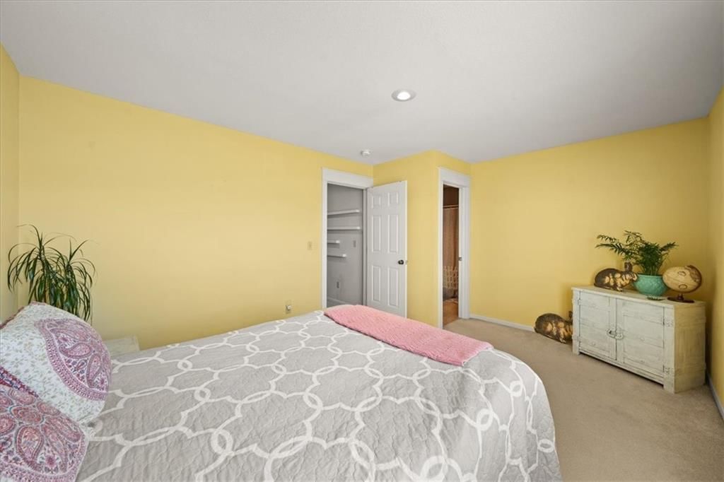 2904 Howell Street — photo 26