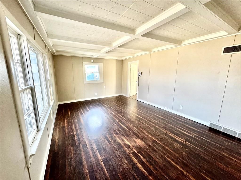 1802 Main Street — photo 3