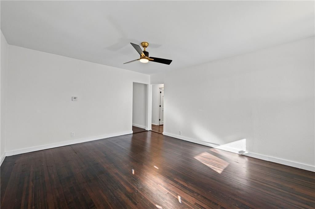 128 Logan Street — photo 8