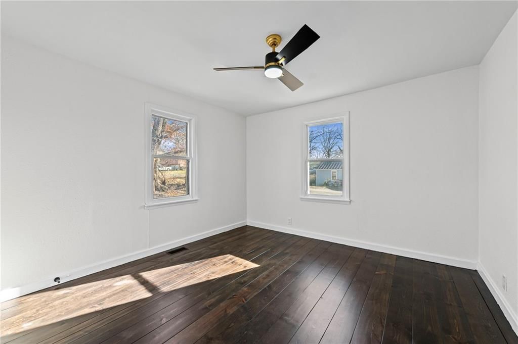 128 Logan Street — photo 17