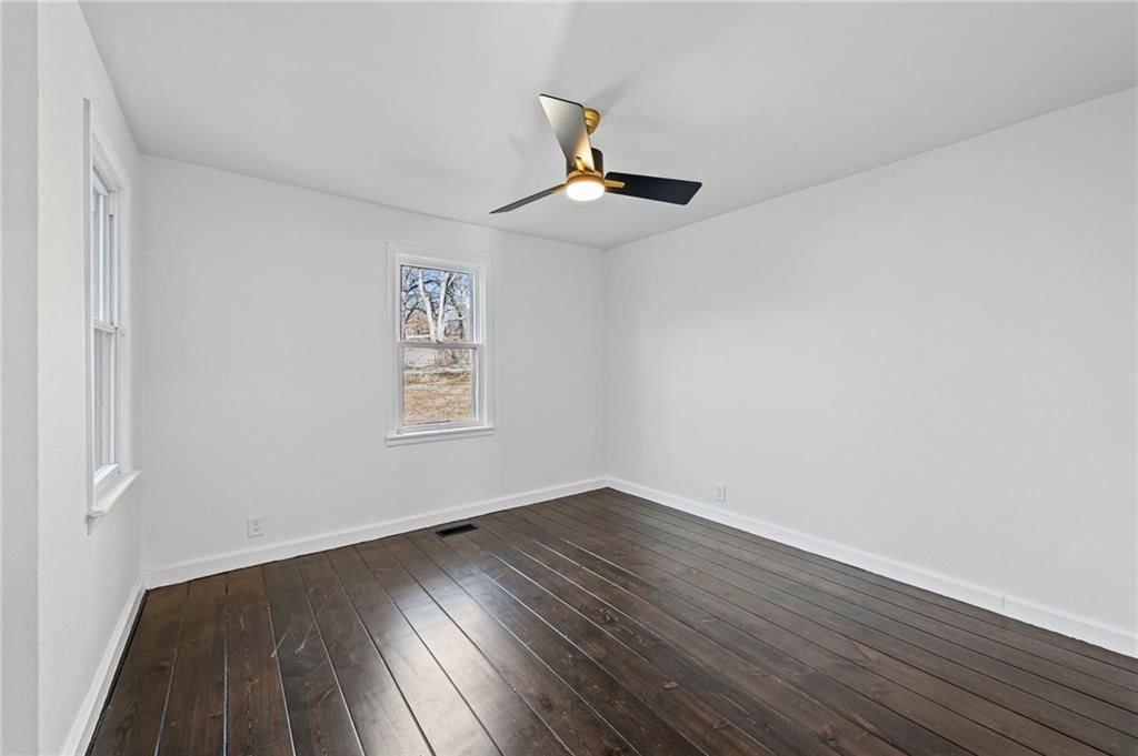 128 Logan Street — photo 18