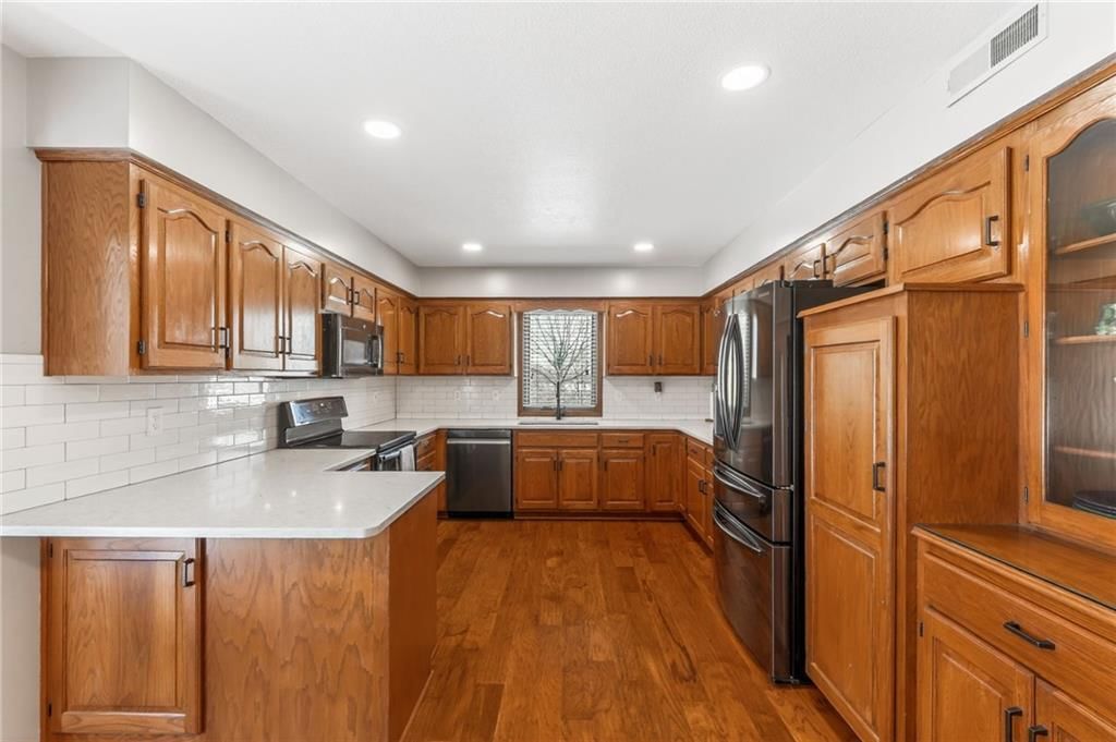 11618 Fishing River Road — photo 10
