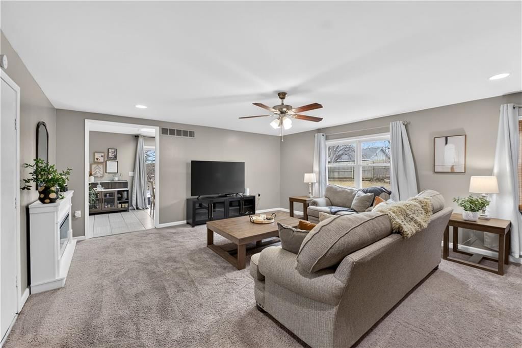 8925 W 101st Street — photo 25