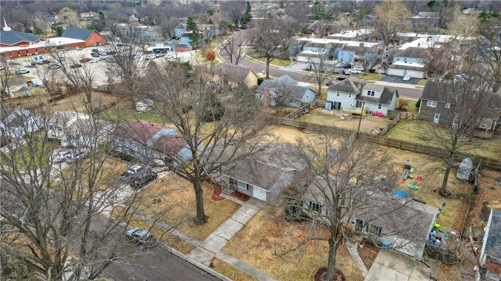 8925 W 101st Street — photo 46