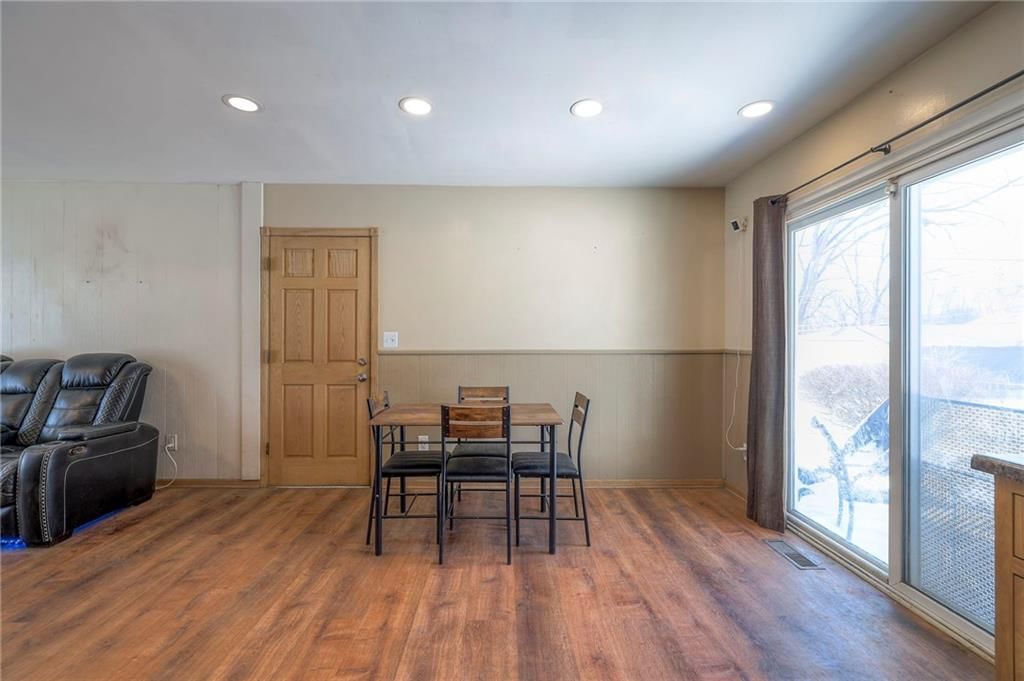 402 Prairie Lane — photo 12