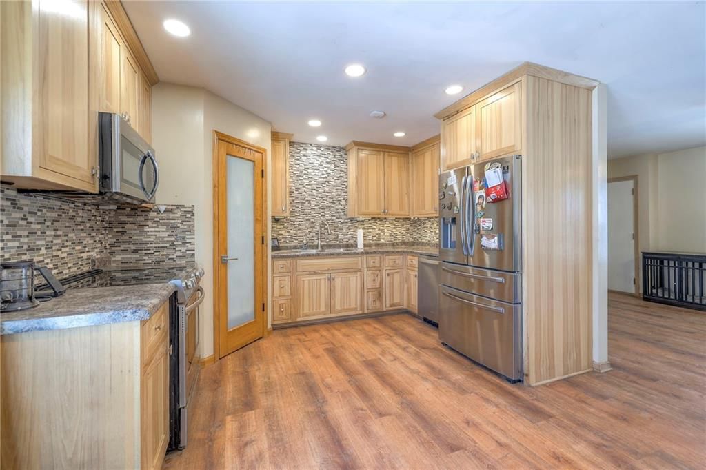 402 Prairie Lane — photo 15