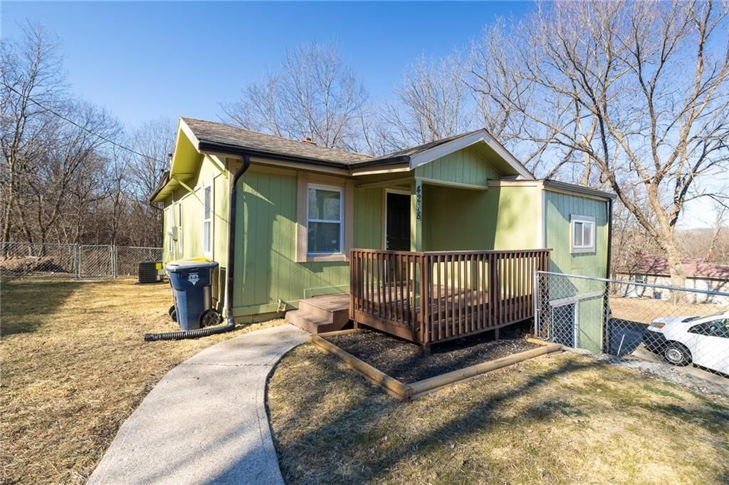 4218 Cypress Avenue — photo 1