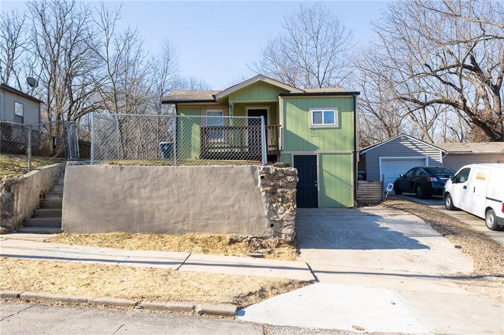 4218 Cypress Avenue — photo 2