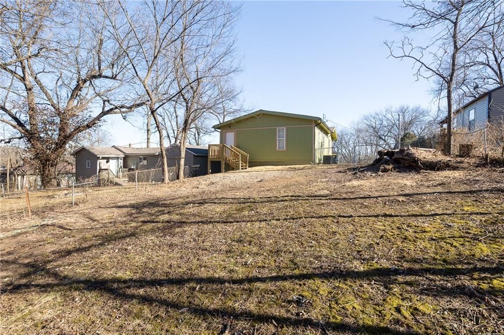 4218 Cypress Avenue — photo 5