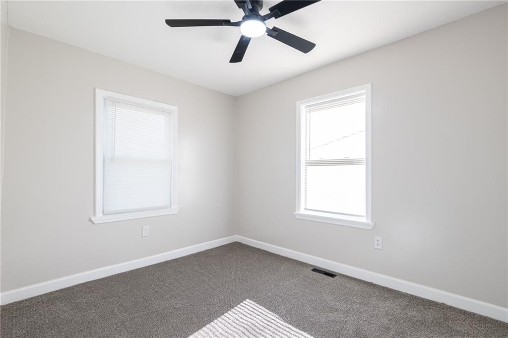 4218 Cypress Avenue — photo 10