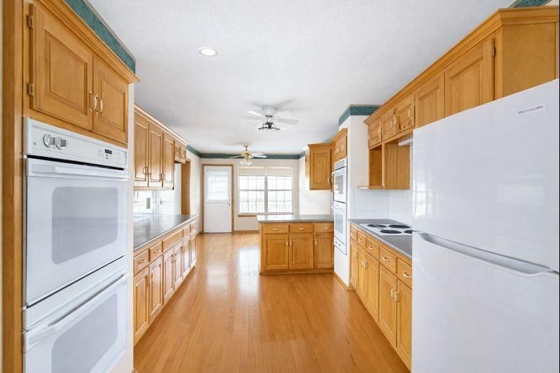 16524 S 53rd Terr Court — photo 12