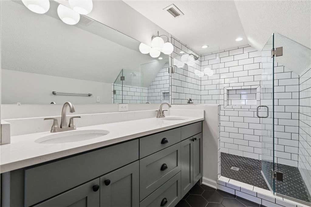 9815 Overbrook Road — photo 30