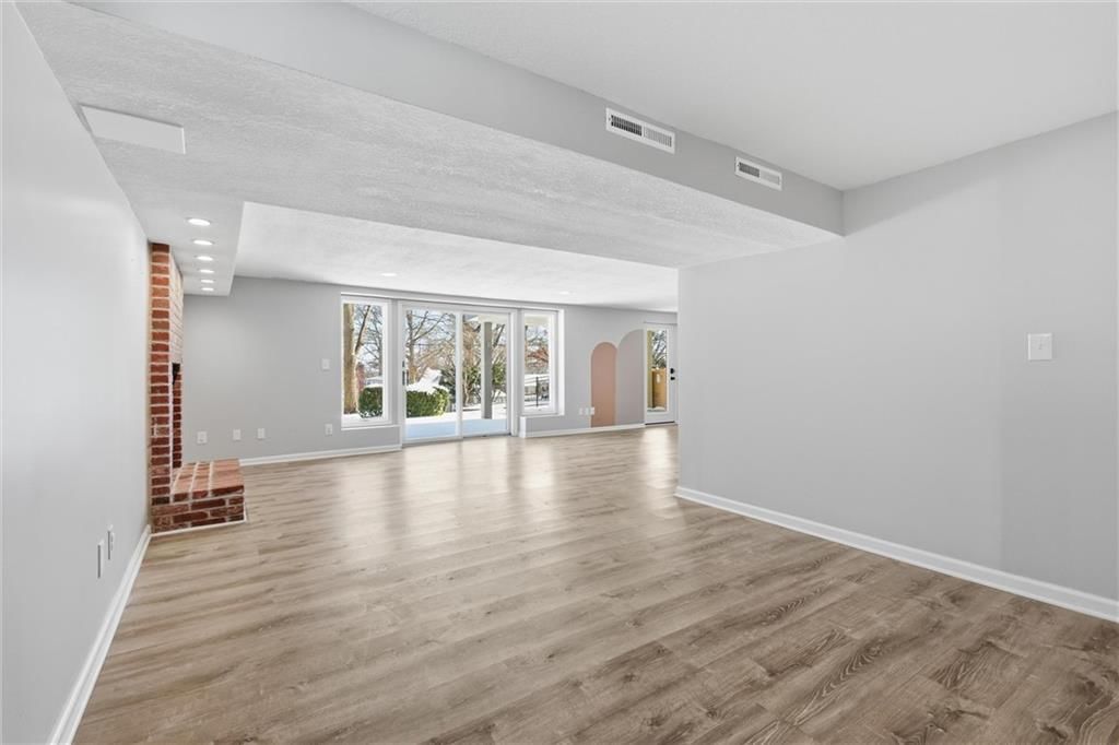 9815 Overbrook Road — photo 35