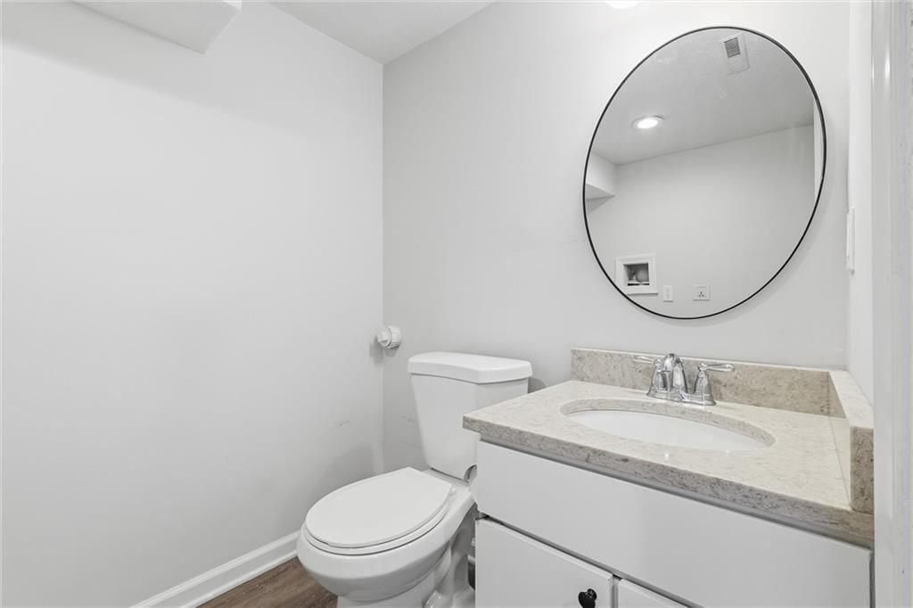 9815 Overbrook Road — photo 38